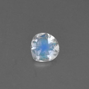 Pierre de lune arc-en-ciel blanc naturelle en forme de poire, 0,52 ct, VS