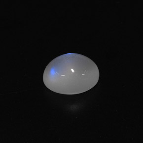 Pierre de lune arc-en-ciel blanc naturelle coupe ovale, 2,23 ct, translucide