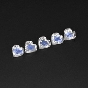Achetez naturel ct blanc pierre de lune arc-en-ciel gems, forme de coeur, en provenance sri lanka (ceylan) chez gemselect. en stock, livraison internationale!