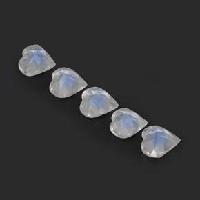Achetez naturel ct blanc pierre de lune arc-en-ciel gems, forme de coeur, en provenance sri lanka (ceylan) chez gemselect. en stock, livraison internationale!