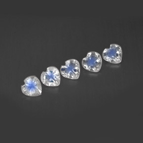 Achetez naturel ct blanc pierre de lune arc-en-ciel gems, forme de coeur, en provenance inde chez gemselect. en stock, livraison internationale!