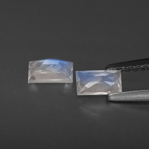 Achetez naturel ct blanc pierre de lune arc-en-ciel gems, baguette, en provenance inde chez gemselect. en stock, livraison internationale!