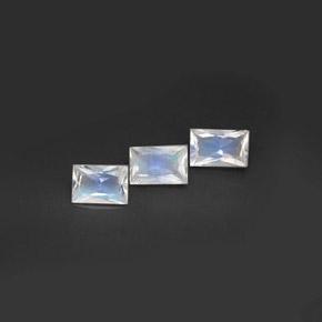 Achetez naturel 1,39ct blanc pierre de lune arc-en-ciel gems, baguette, en provenance inde chez gemselect. en stock, livraison internationale!