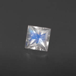 Pierre de lune arc-en-ciel blanc naturelle carré, 0,62 ct, VS