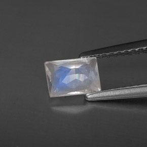 Pierre de lune arc-en-ciel blanc naturelle baguette, 0,64 ct, VS