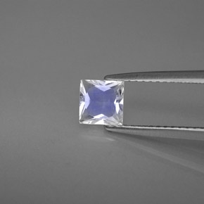 Pierre de lune arc-en-ciel Bleu blanc naturelle Carré, 0.53 ct, VS