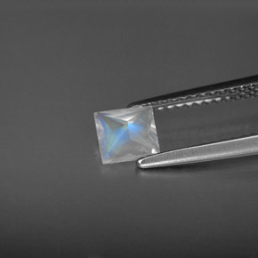 Pierre de lune arc-en-ciel Bleu blanc naturelle Carré, 0.53 ct, VS