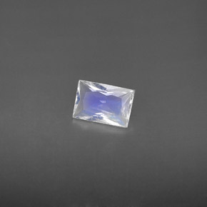 Pierre de lune arc-en-ciel Bleu blanc naturelle Baquette, 0.53 ct, VS