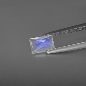 Pierre de lune arc-en-ciel Bleu blanc naturelle Baquette, 0.53 ct, VS