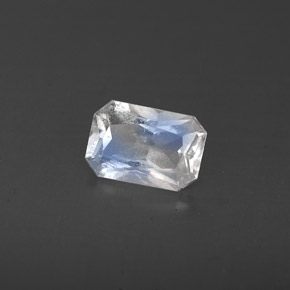 Pierre de lune arc-en-ciel blanc naturelle taille émeraude, 0,47 ct, VS