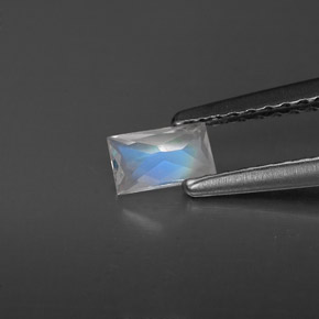 Pierre de lune arc-en-ciel blanc naturelle baguette, 0,23 ct, VS