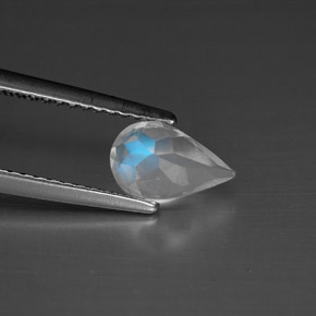 Pierre de lune arc-en-ciel Bleu blanc naturelle En forme de poire, 0.75 ct, VS