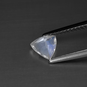 Pierre de lune arc-en-ciel blanc naturelle trillion, 0,48 ct, VS