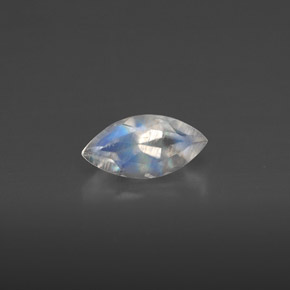 Pierre de lune arc-en-ciel blanc naturelle transparent, 0,55 ct, transparent / translucide