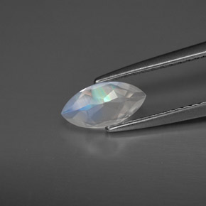 Pierre de lune arc-en-ciel Bleu blanc naturelle Transparent, 0.56 ct, Transparent / Translucide