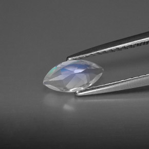 Pierre de lune arc-en-ciel blanc naturelle transparent, 0,50 ct, transparent / translucide