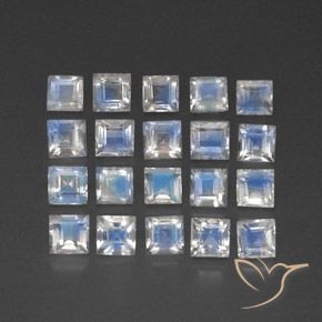 Shop natural 3.33ct Blanc bleuâtre Pierre de lune arc-en-ciel gems, Carré, from Inde at GemSelect. In stock, global shipping!