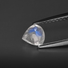 Pierre de lune arc-en-ciel blanc naturelle transparent, 0,44 ct, transparent / translucide