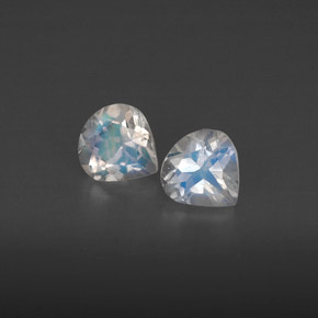 Achetez naturel ct Bleu blanc Pierre de lune arc-en-ciel gems, Transparent, En provenance Inde chez GemSelect. En stock, livraison internationale!