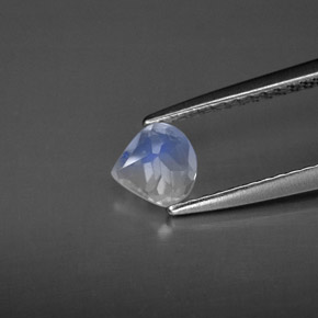 Pierre de lune arc-en-ciel blanc naturelle transparent, 0,39 ct, transparent / translucide
