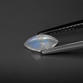 Pierre de lune arc-en-ciel blanc naturelle transparent, 0,46 ct, transparent / translucide