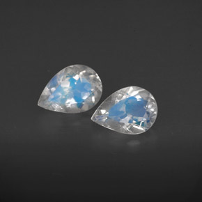 Achetez naturel ct Bleu blanc Pierre de lune arc-en-ciel gems, Transparent, En provenance Inde chez GemSelect. En stock, livraison internationale!
