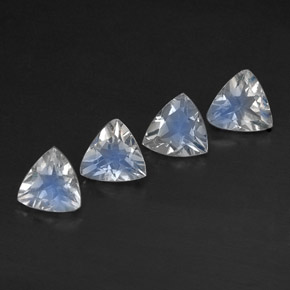 Achetez naturel ct Bleu blanc Pierre de lune arc-en-ciel gems, Transparent, En provenance Inde chez GemSelect. En stock, livraison internationale!