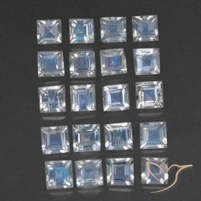 Shop natural 2.77ct Blanc bleuâtre Pierre de lune arc-en-ciel gems, Carré, from Inde at GemSelect. In stock, global shipping!