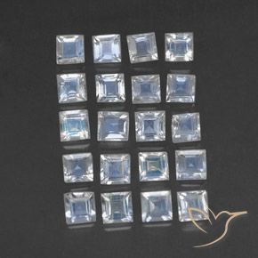 Shop natural 3.04ct Blanc bleuâtre Pierre de lune arc-en-ciel gems, Carré, from Inde at GemSelect. In stock, global shipping!