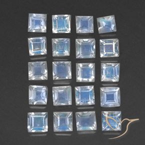 Achetez naturel 2,53ct blanc pierre de lune arc-en-ciel gems, carré, en provenance inde chez gemselect. en stock, livraison internationale!