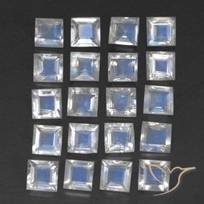 Shop natural 2.73ct Blanc bleuâtre Pierre de lune arc-en-ciel gems, Carré, from Inde at GemSelect. In stock, global shipping!
