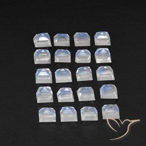 Shop natural 3.40ct Blanc bleuâtre Pierre de lune arc-en-ciel gems, Carré, from Inde at GemSelect. In stock, global shipping!