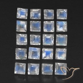 Shop natural 3.55ct Blanc bleuâtre Pierre de lune arc-en-ciel gems, Carré, from Inde at GemSelect. In stock, global shipping!