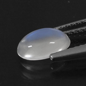 Pierre de lune arc-en-ciel blanc naturelle coupe ovale, 1,09 ct, transparent