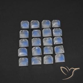 Shop natural 3.12ct Blanc bleuâtre Pierre de lune arc-en-ciel gems, Carré, from Inde at GemSelect. In stock, global shipping!