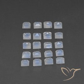 Shop natural 3.24ct Blanc bleuâtre Pierre de lune arc-en-ciel gems, Carré, from Sri Lanka at GemSelect. In stock, global shipping!