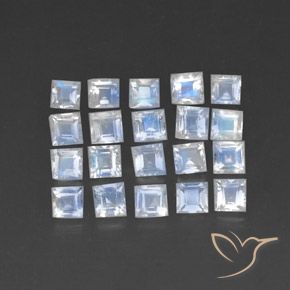 Shop natural 2.28ct Blanc bleuâtre Pierre de lune arc-en-ciel gems, Carré, from Sri Lanka at GemSelect. In stock, global shipping!