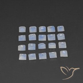 Shop natural 2.28ct Blanc bleuâtre Pierre de lune arc-en-ciel gems, Carré, from Sri Lanka at GemSelect. In stock, global shipping!