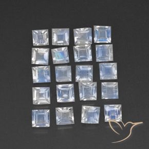 Shop natural 2.65ct Blanc bleuâtre Pierre de lune arc-en-ciel gems, Carré, from Sri Lanka at GemSelect. In stock, global shipping!