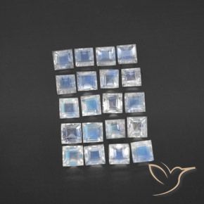 Shop natural 2.90ct Blanc bleuâtre Pierre de lune arc-en-ciel gems, Carré, from Sri Lanka at GemSelect. In stock, global shipping!
