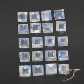 Shop natural 3.38ct Blanc bleuâtre Pierre de lune arc-en-ciel gems, Carré, from Sri Lanka at GemSelect. In stock, global shipping!