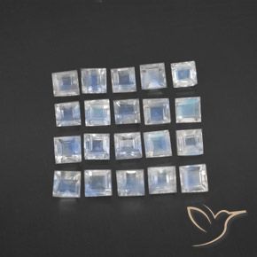 3.44ctw Naturel Blanc bleuâtre Pierre de lune arc-en-ciel, Carré, Transparent