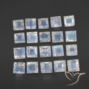 Shop natural 3.44ct Blanc bleuâtre Pierre de lune arc-en-ciel gems, Carré, from Sri Lanka at GemSelect. In stock, global shipping!