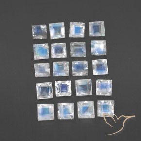 Shop natural 3.33ct Blanc bleuâtre Pierre de lune arc-en-ciel gems, Carré, from Sri Lanka at GemSelect. In stock, global shipping!