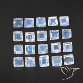Shop natural 2.32ct Blanc bleuâtre Pierre de lune arc-en-ciel gems, Carré, from Sri Lanka at GemSelect. In stock, global shipping!