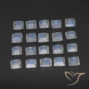 Shop natural 2.32ct Blanc bleuâtre Pierre de lune arc-en-ciel gems, Carré, from Sri Lanka at GemSelect. In stock, global shipping!