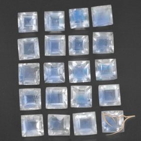 Shop natural 3.35ct Blanc bleuâtre Pierre de lune arc-en-ciel gems, Carré, from Sri Lanka at GemSelect. In stock, global shipping!