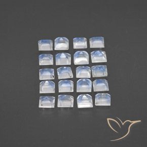 Shop natural 2.89ct Blanc bleuâtre Pierre de lune arc-en-ciel gems, Carré, from Inde at GemSelect. In stock, global shipping!