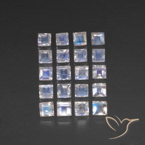 3.77ctw Naturel Blanc bleuâtre Pierre de lune arc-en-ciel, Carré, Transparent