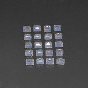 Achetez naturel 2,11ct blanc pierre de lune arc-en-ciel gems, carré, en provenance inde chez gemselect. en stock, livraison internationale!